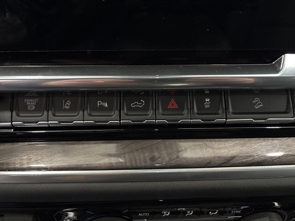 2026 Chevrolet Silverado 2500 HD LTZ Crew Cab Standard Box 4WD