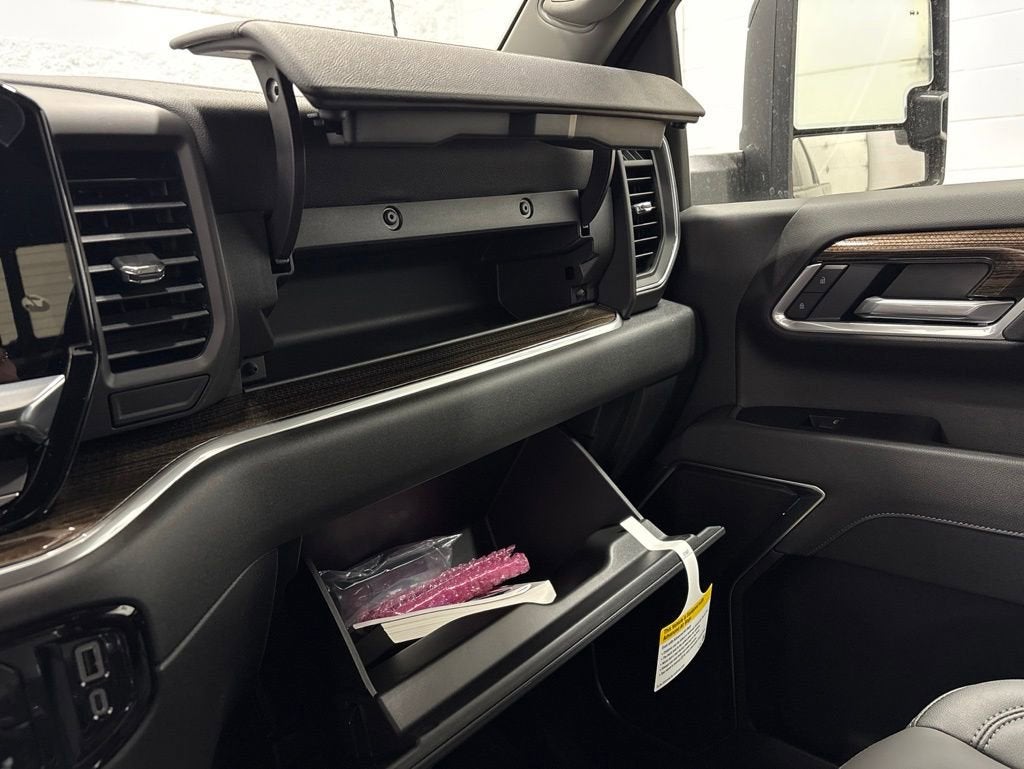 2026 Chevrolet Silverado 3500 HD LT Crew Cab Standard Box 4WD