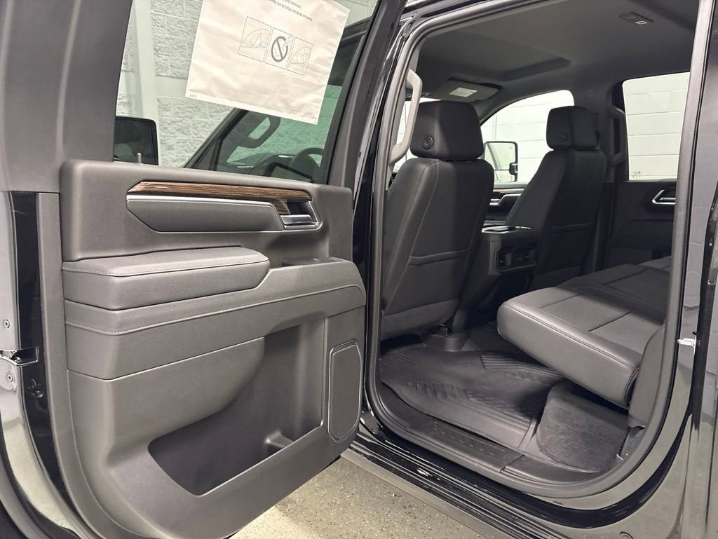 2026 Chevrolet Silverado 3500 HD LT Crew Cab Standard Box 4WD