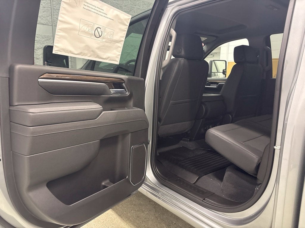 2026 Chevrolet Silverado 3500 HD LT Crew Cab Standard Box 4WD
