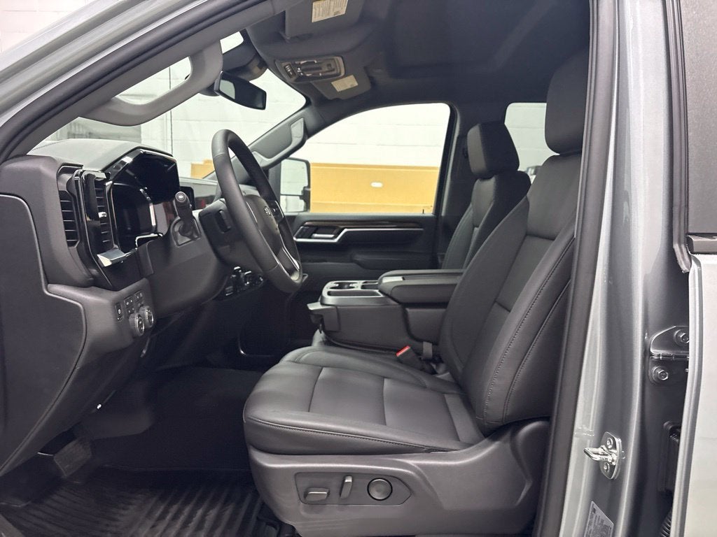2026 Chevrolet Silverado 3500 HD LT Crew Cab Standard Box 4WD