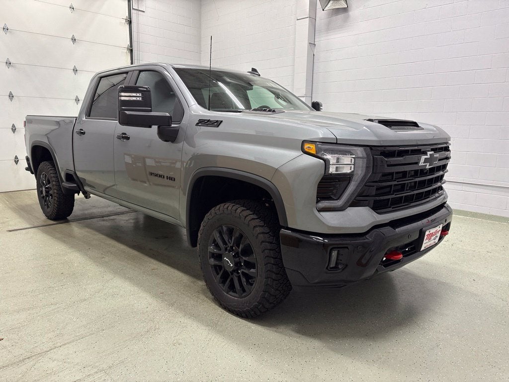 2026 Chevrolet Silverado 3500 HD LT Crew Cab Standard Box 4WD