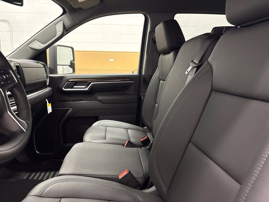 2026 Chevrolet Silverado 3500 HD LT Crew Cab Standard Box 4WD
