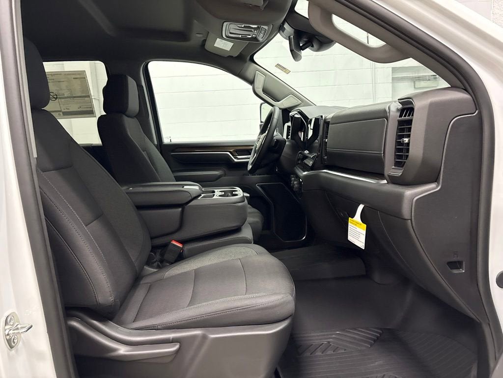 2026 Chevrolet Silverado 3500 HD LT Crew Cab Standard Box 4WD