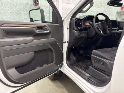 2026 Chevrolet Silverado 3500 HD LT Crew Cab Standard Box 4WD
