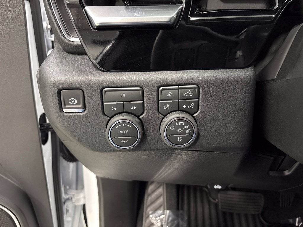 2026 Chevrolet Silverado 3500 HD LT Crew Cab Standard Box 4WD