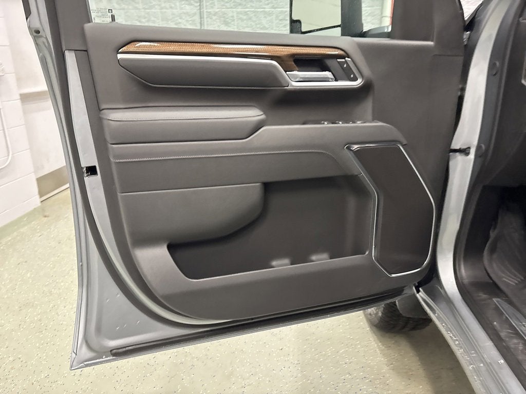 2026 Chevrolet Silverado 3500 HD LT Crew Cab Standard Box 4WD