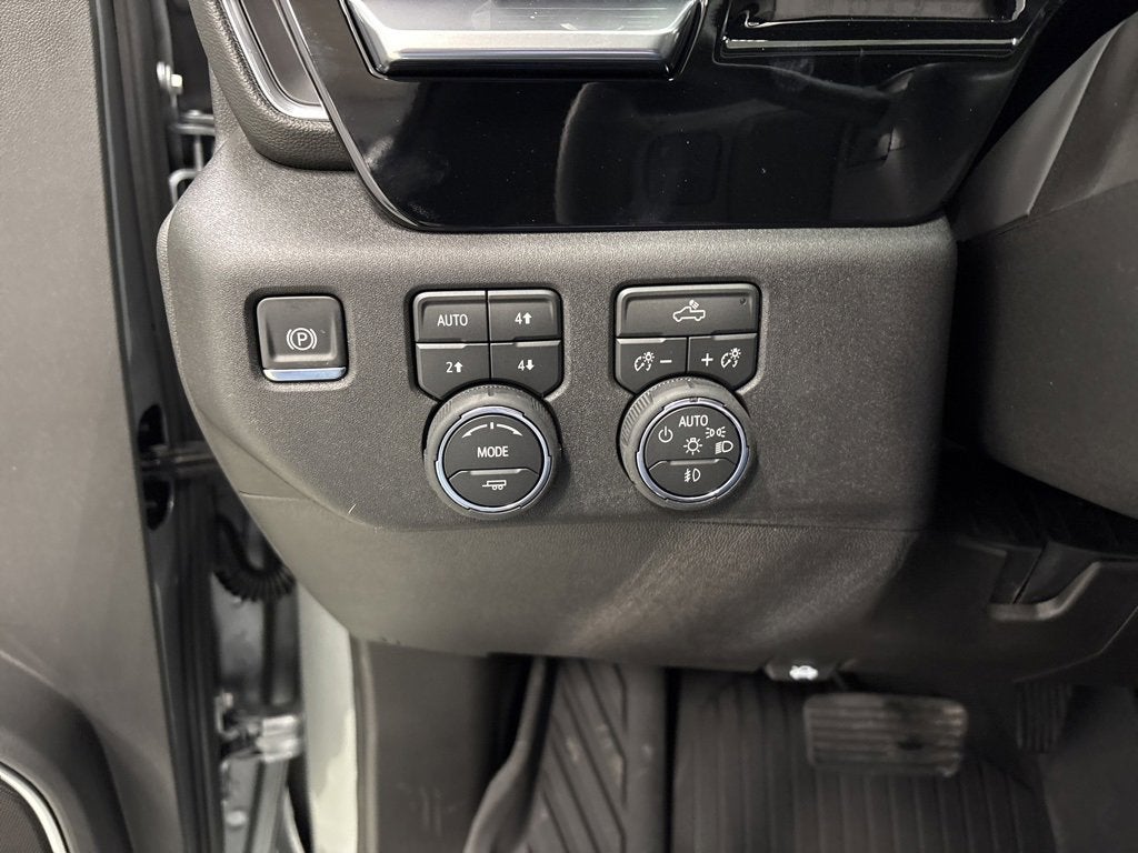 2026 Chevrolet Silverado 3500 HD LT Crew Cab Standard Box 4WD