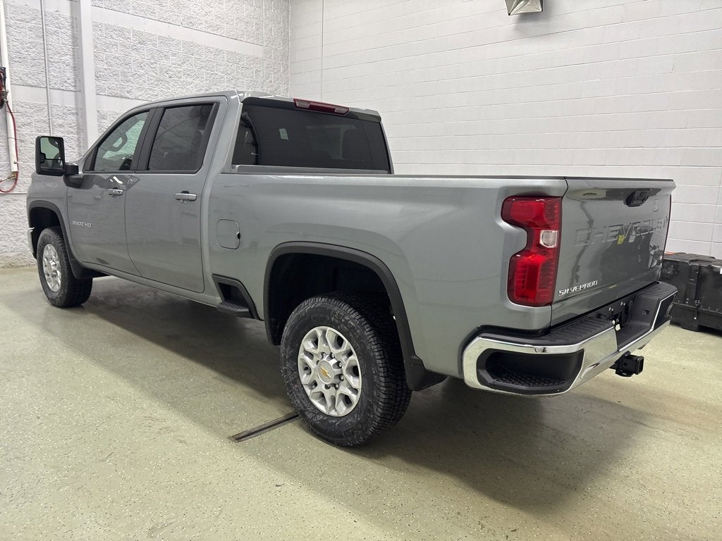 2026 Chevrolet Silverado 3500 HD LT Crew Cab Standard Box 4WD