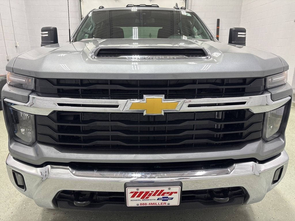 2026 Chevrolet Silverado 3500 HD LT Crew Cab Standard Box 4WD