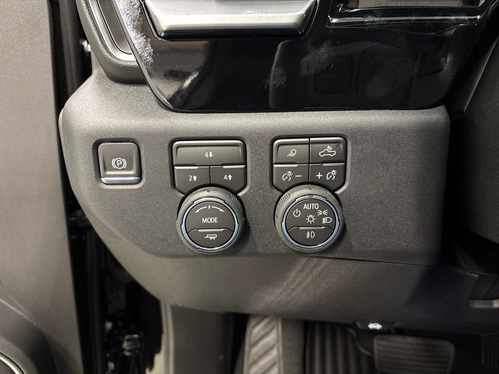 2026 Chevrolet Silverado 3500 HD LT Crew Cab Standard Box 4WD