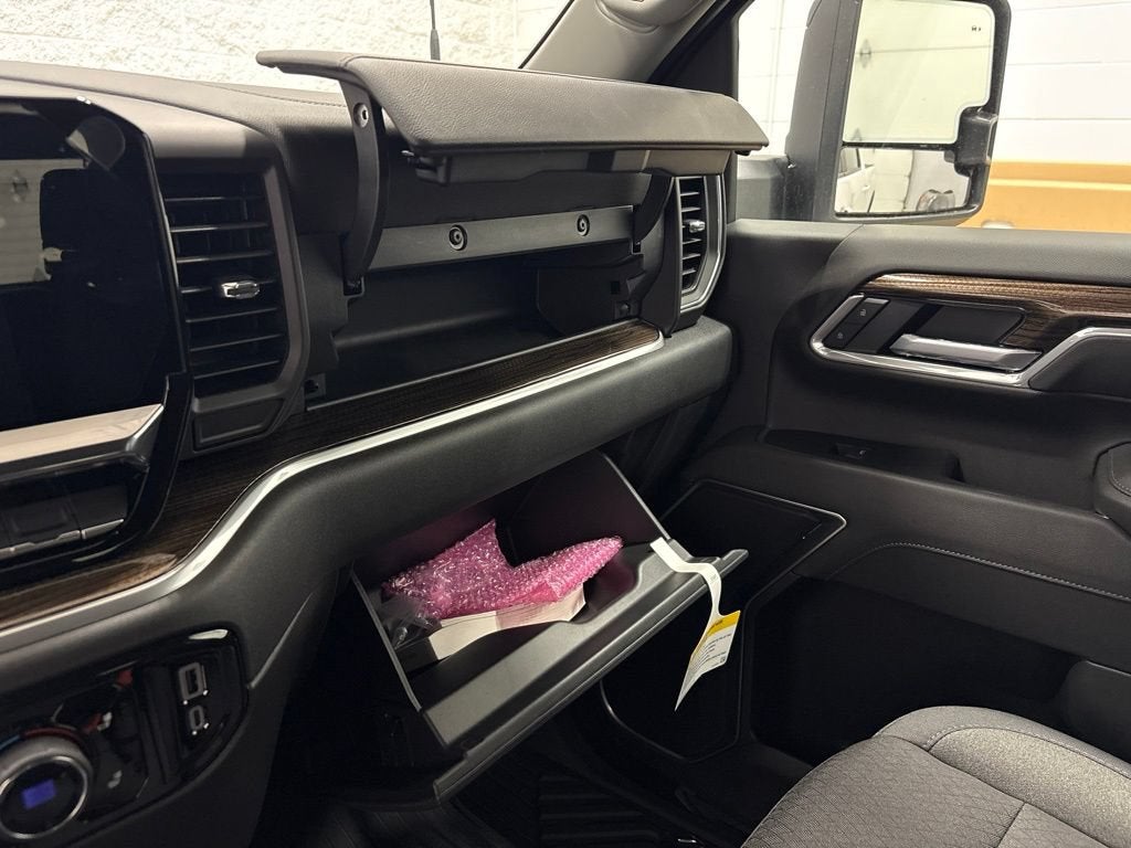2026 Chevrolet Silverado 3500 HD LT Crew Cab Standard Box 4WD