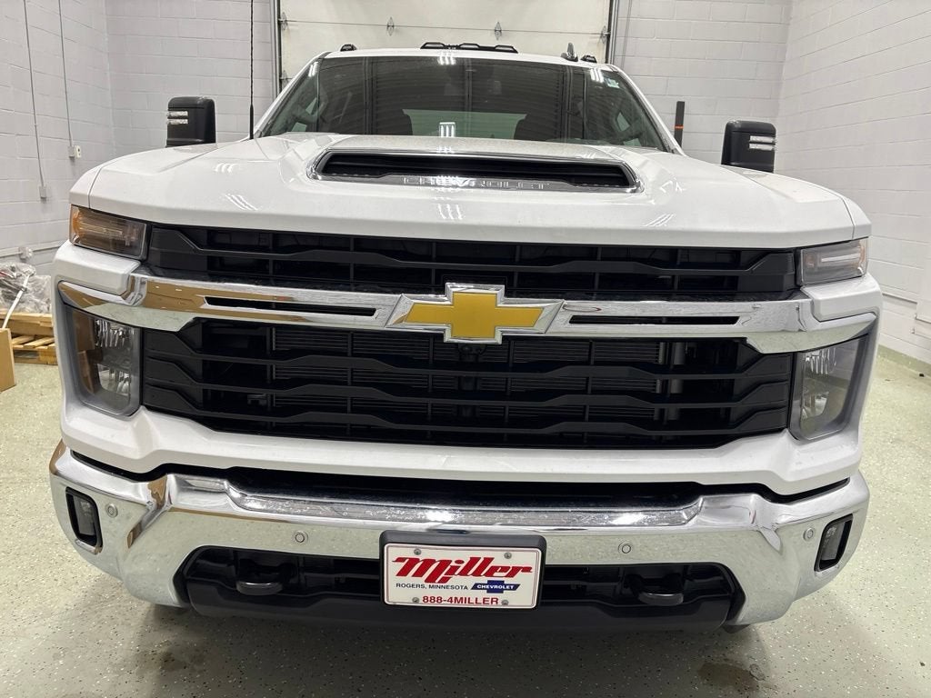 2026 Chevrolet Silverado 3500 HD LT Crew Cab Standard Box 4WD