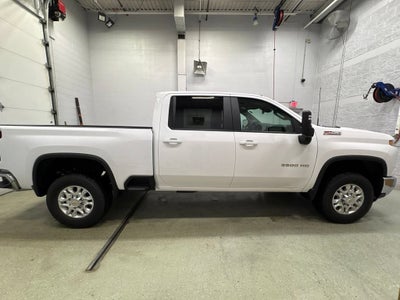2026 Chevrolet Silverado 3500 HD LT Crew Cab Standard Box 4WD