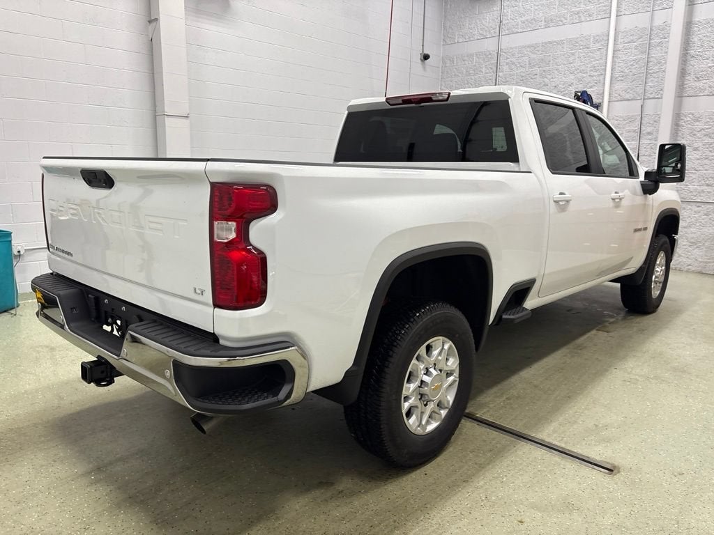 2026 Chevrolet Silverado 3500 HD LT Crew Cab Standard Box 4WD