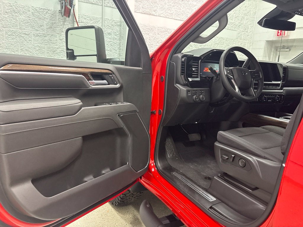 2026 Chevrolet Silverado 3500 HD LT Crew Cab Standard Box 4WD