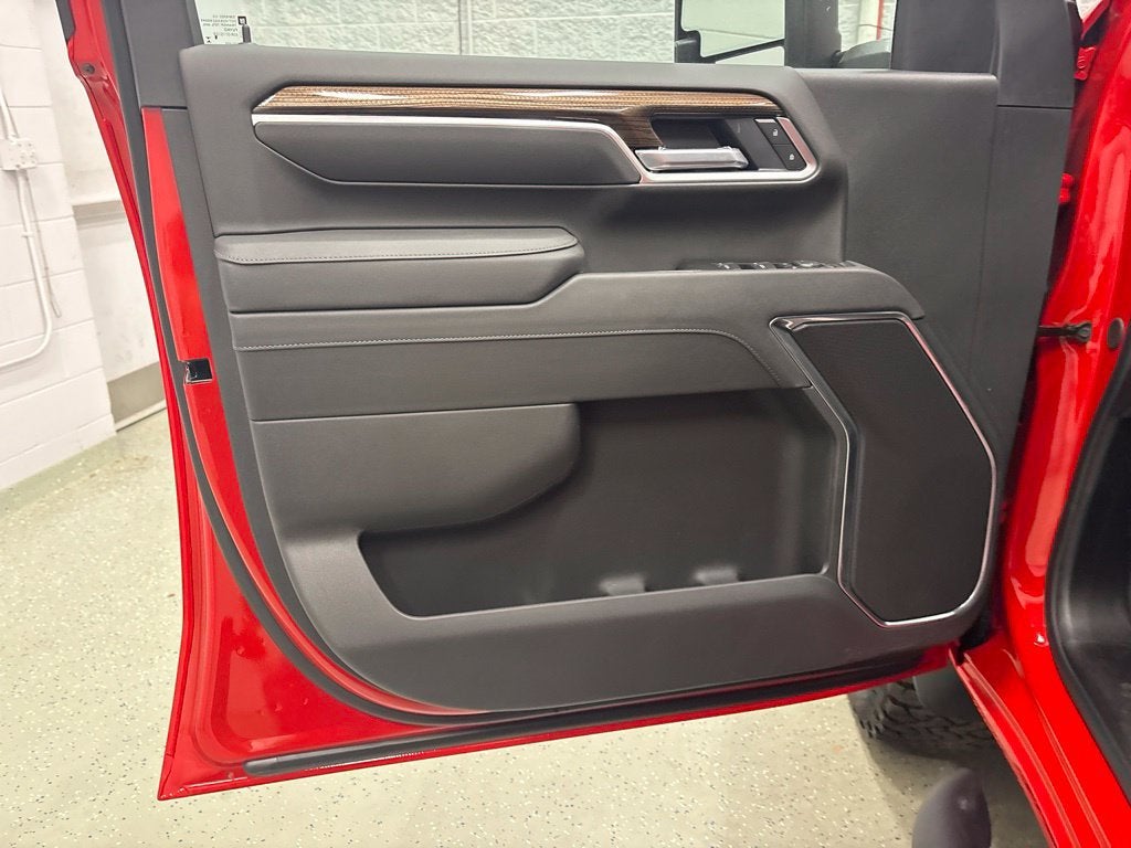2026 Chevrolet Silverado 3500 HD LT Crew Cab Standard Box 4WD