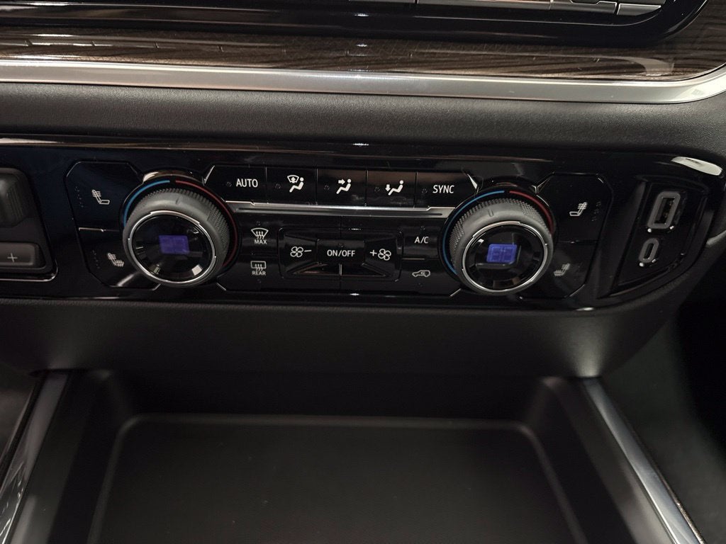 2026 Chevrolet Silverado 3500 HD LT Crew Cab Standard Box 4WD