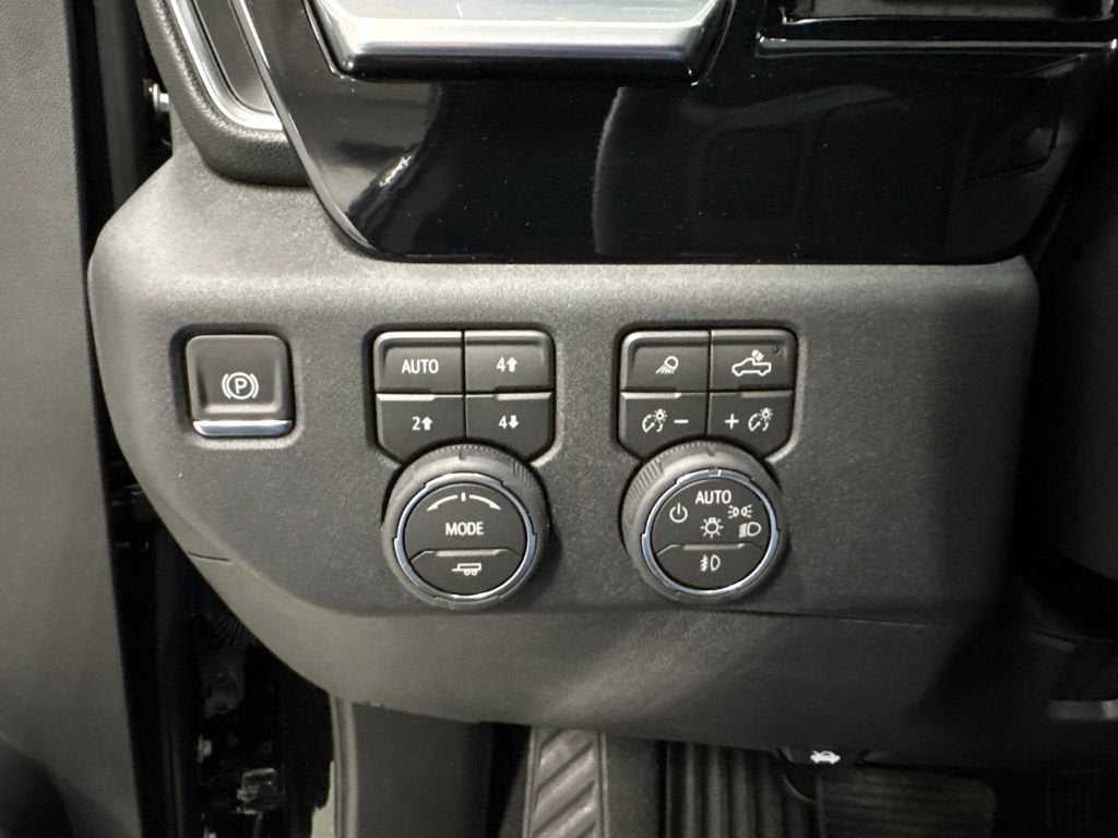 2026 Chevrolet Silverado 3500 HD LT Crew Cab Standard Box 4WD