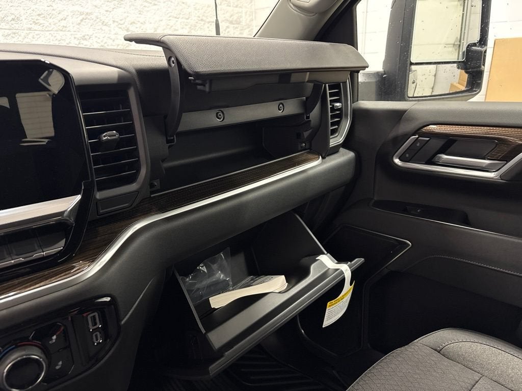 2026 Chevrolet Silverado 3500 HD LT Crew Cab Standard Box 4WD