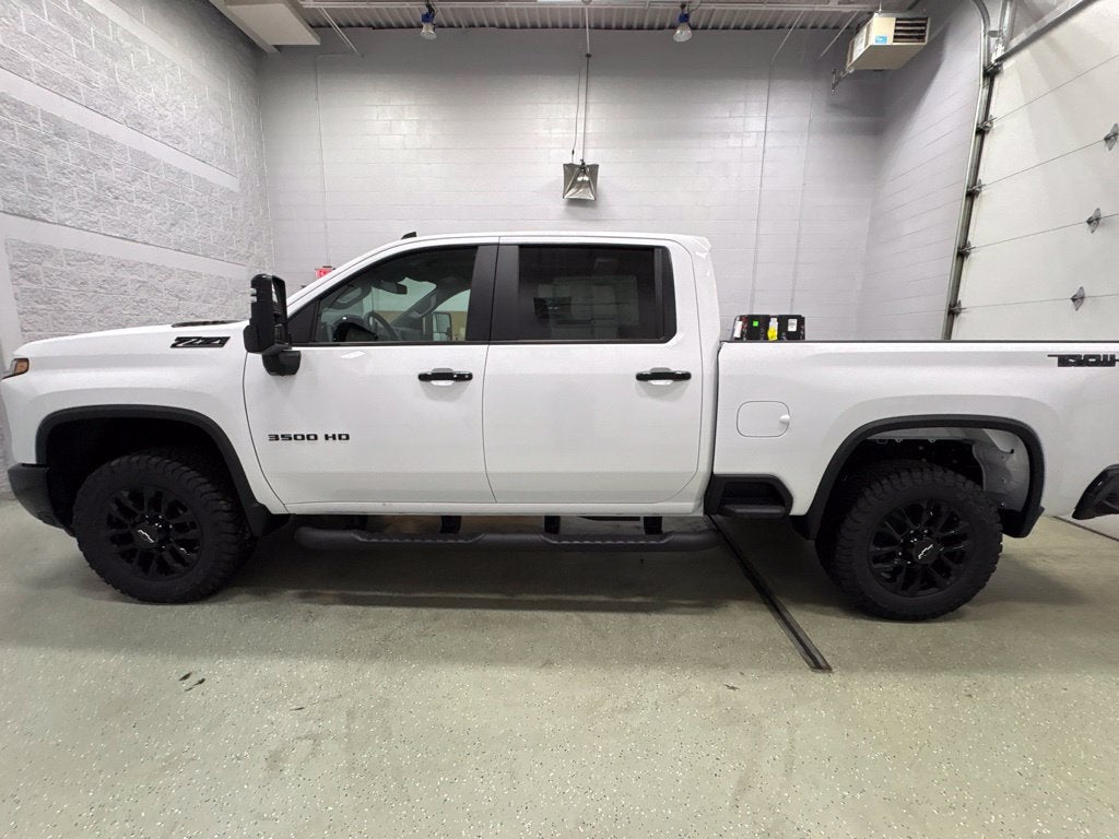 2026 Chevrolet Silverado 3500 HD LT Crew Cab Standard Box 4WD