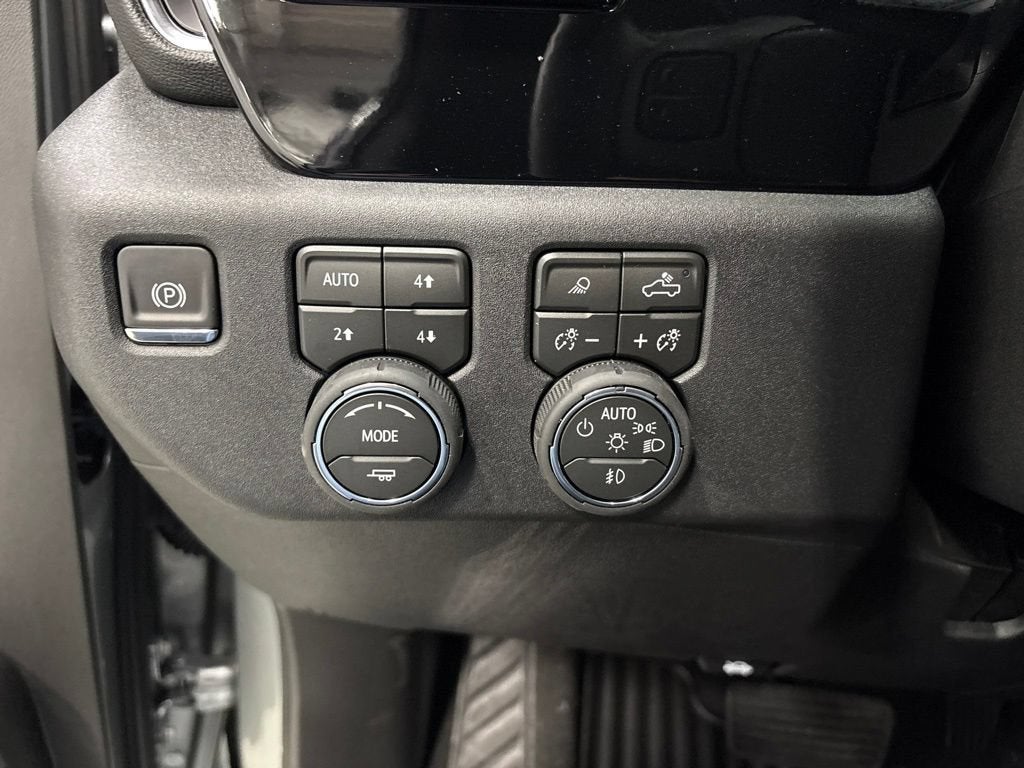 2026 Chevrolet Silverado 3500 HD LT Crew Cab Standard Box 4WD
