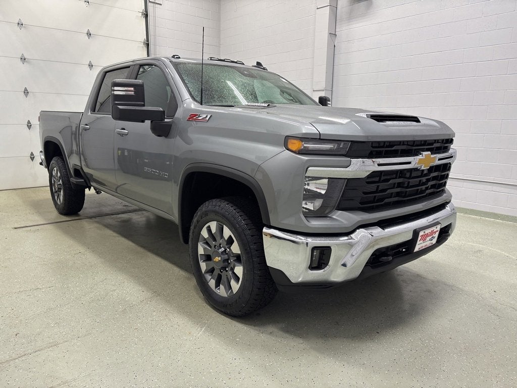 2026 Chevrolet Silverado 3500 HD LT Crew Cab Standard Box 4WD