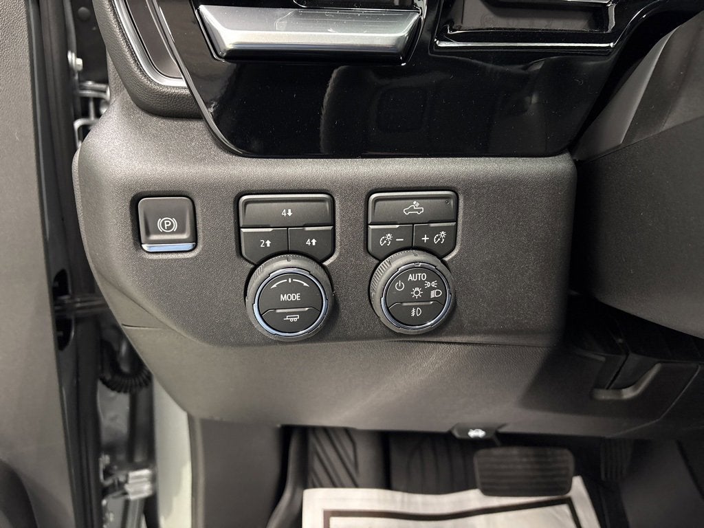 2026 Chevrolet Silverado 3500 HD LT Crew Cab Standard Box 4WD