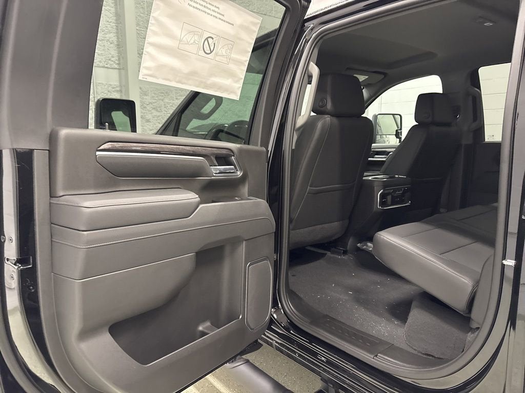 2026 Chevrolet Silverado 3500 HD LTZ Crew Cab Standard Box 4WD
