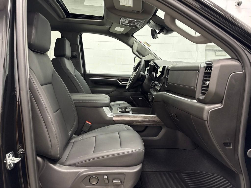 2026 Chevrolet Silverado 3500 HD LTZ Crew Cab Standard Box 4WD