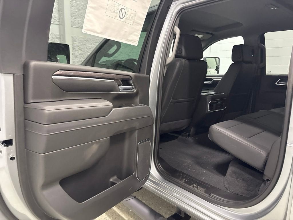 2026 Chevrolet Silverado 3500 HD LTZ Crew Cab Standard Box 4WD