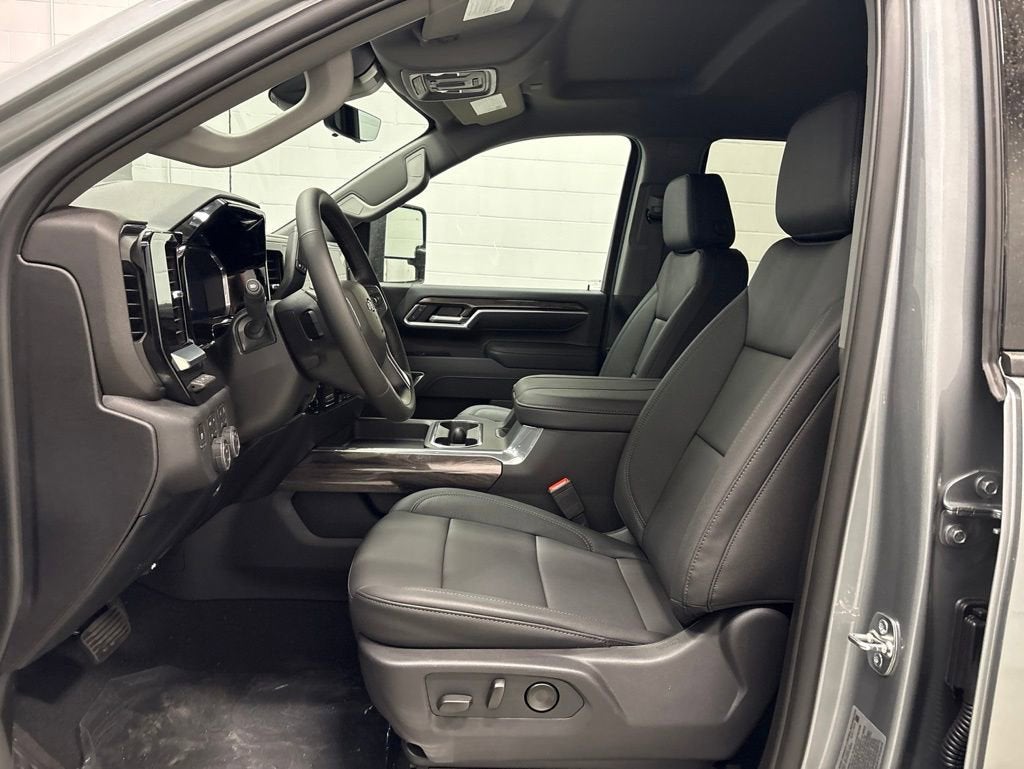 2026 Chevrolet Silverado 3500 HD LTZ Crew Cab Standard Box 4WD