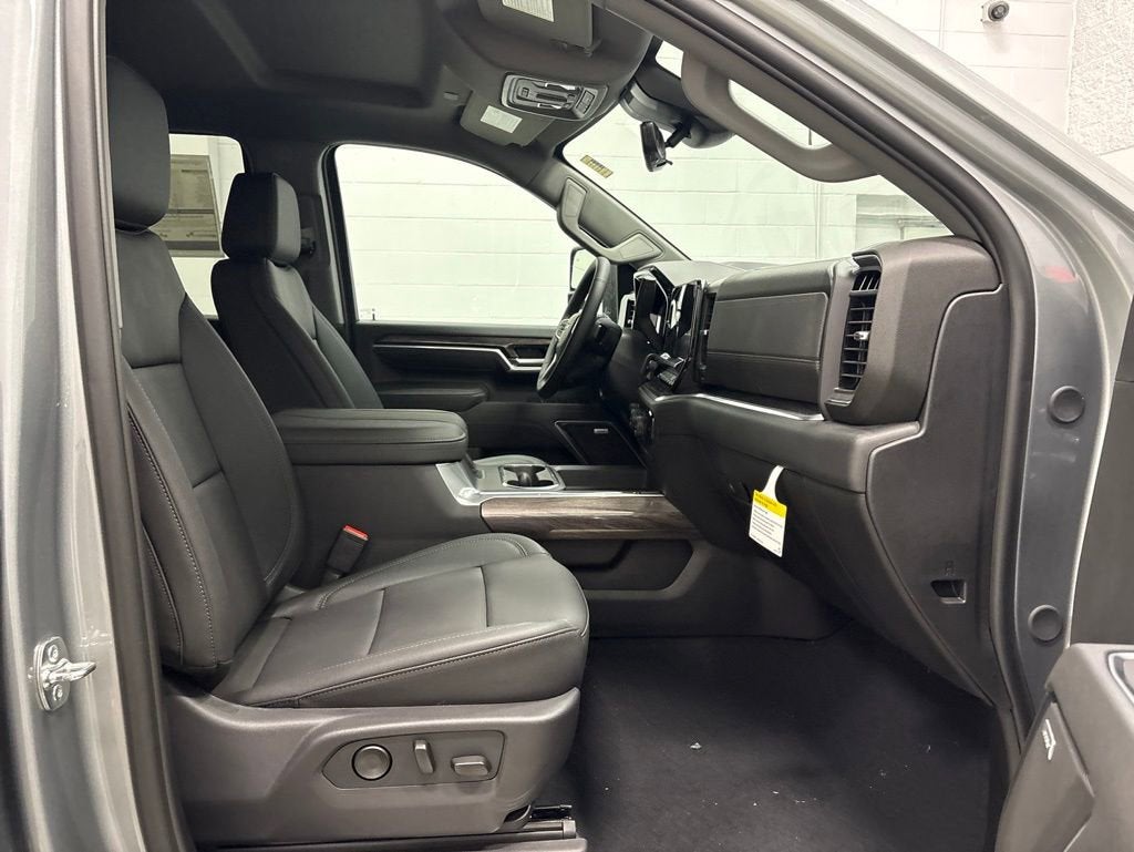 2026 Chevrolet Silverado 3500 HD LTZ Crew Cab Standard Box 4WD