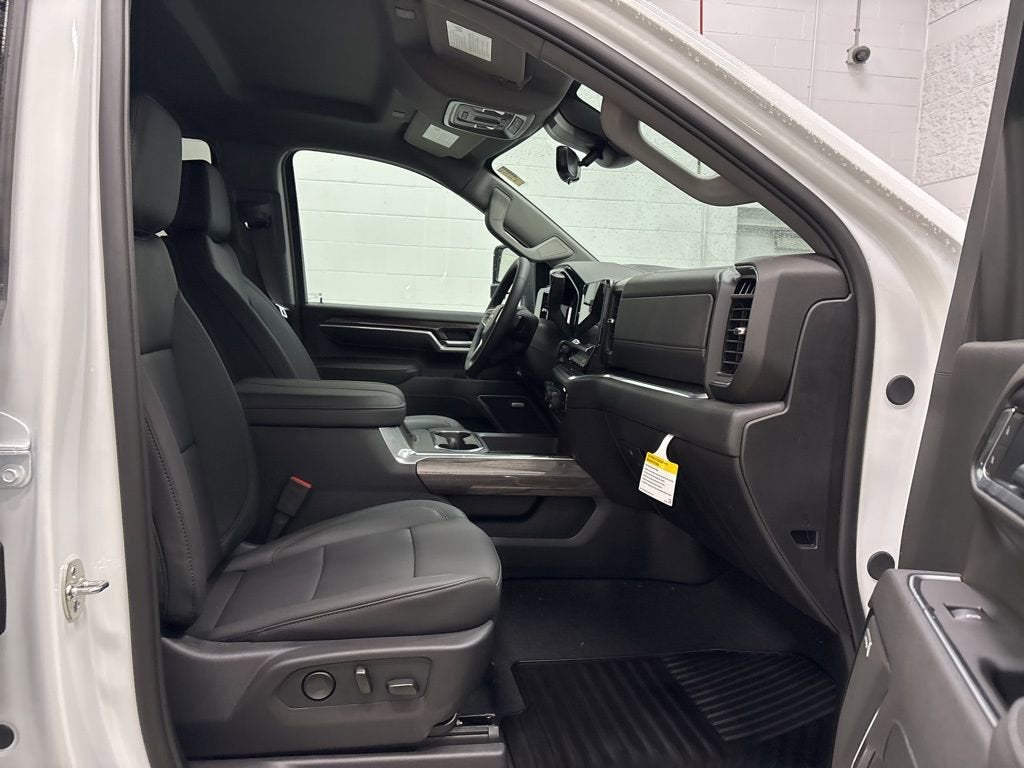 2026 Chevrolet Silverado 3500 HD LTZ Crew Cab Standard Box 4WD