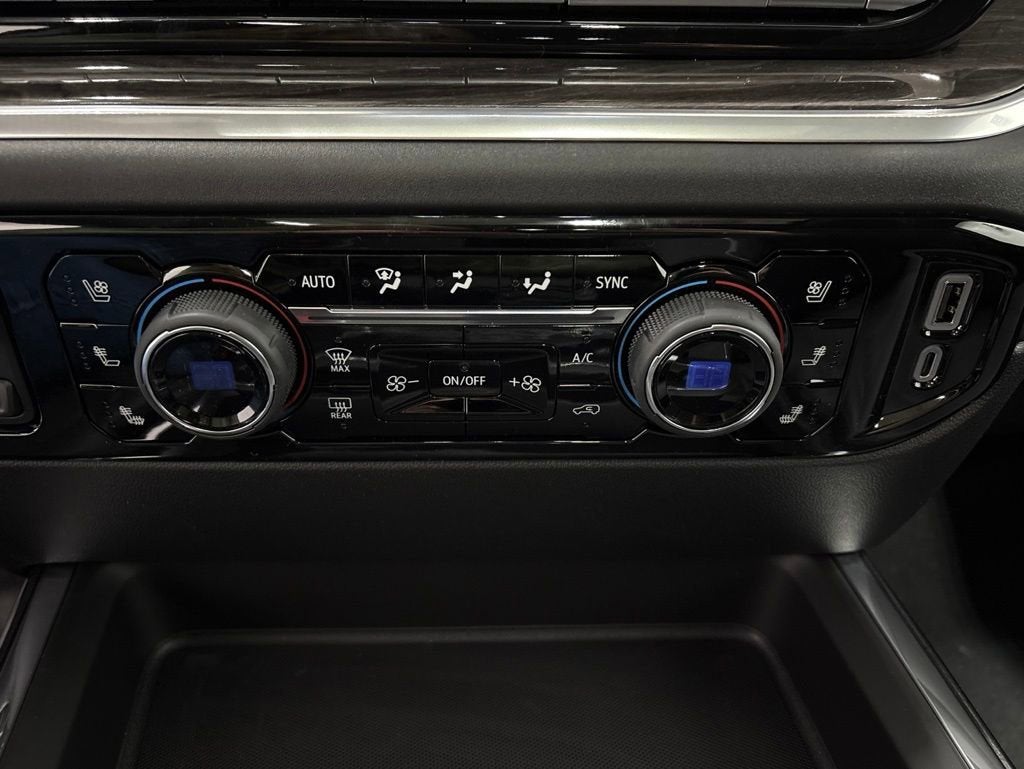2026 Chevrolet Silverado 3500 HD LTZ Crew Cab Standard Box 4WD