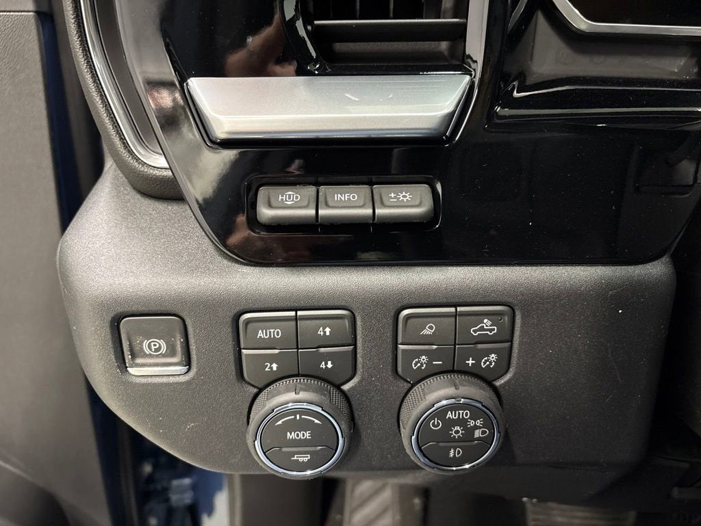 2026 Chevrolet Silverado 3500 HD LTZ Crew Cab Standard Box 4WD