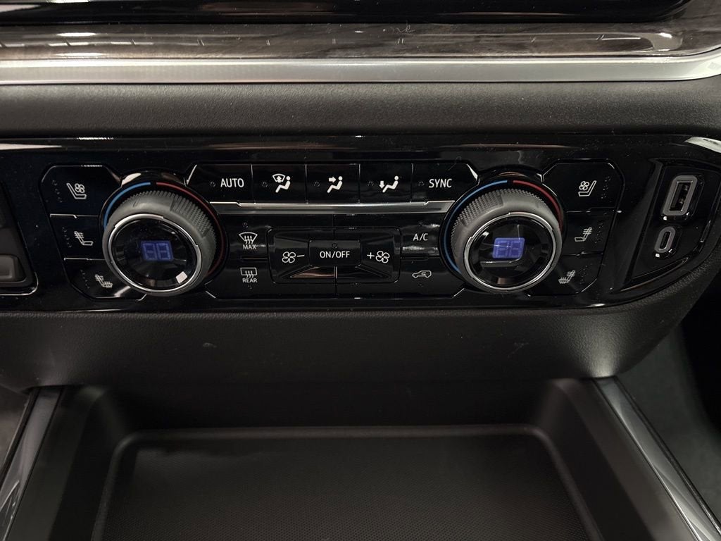 2026 Chevrolet Silverado 3500 HD LTZ Crew Cab Standard Box 4WD