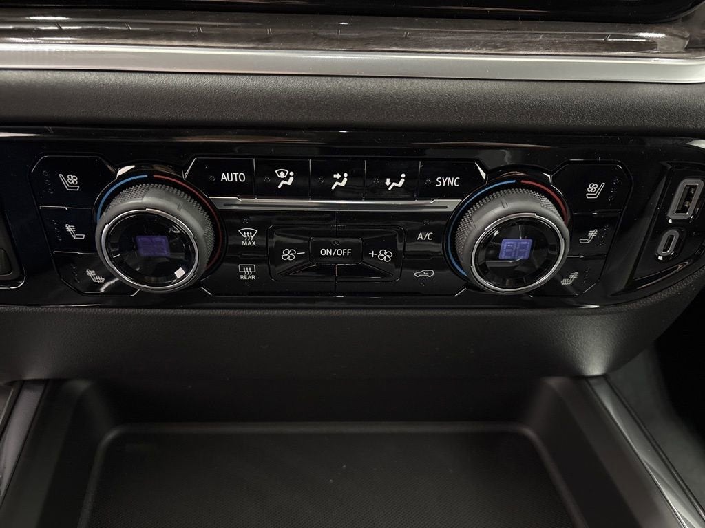 2026 Chevrolet Silverado 3500 HD LTZ Crew Cab Standard Box 4WD
