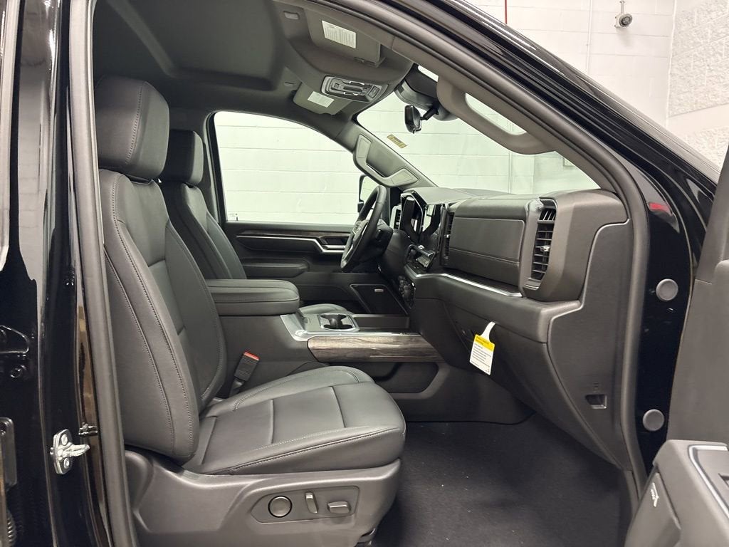 2026 Chevrolet Silverado 3500 HD LTZ Crew Cab Standard Box 4WD