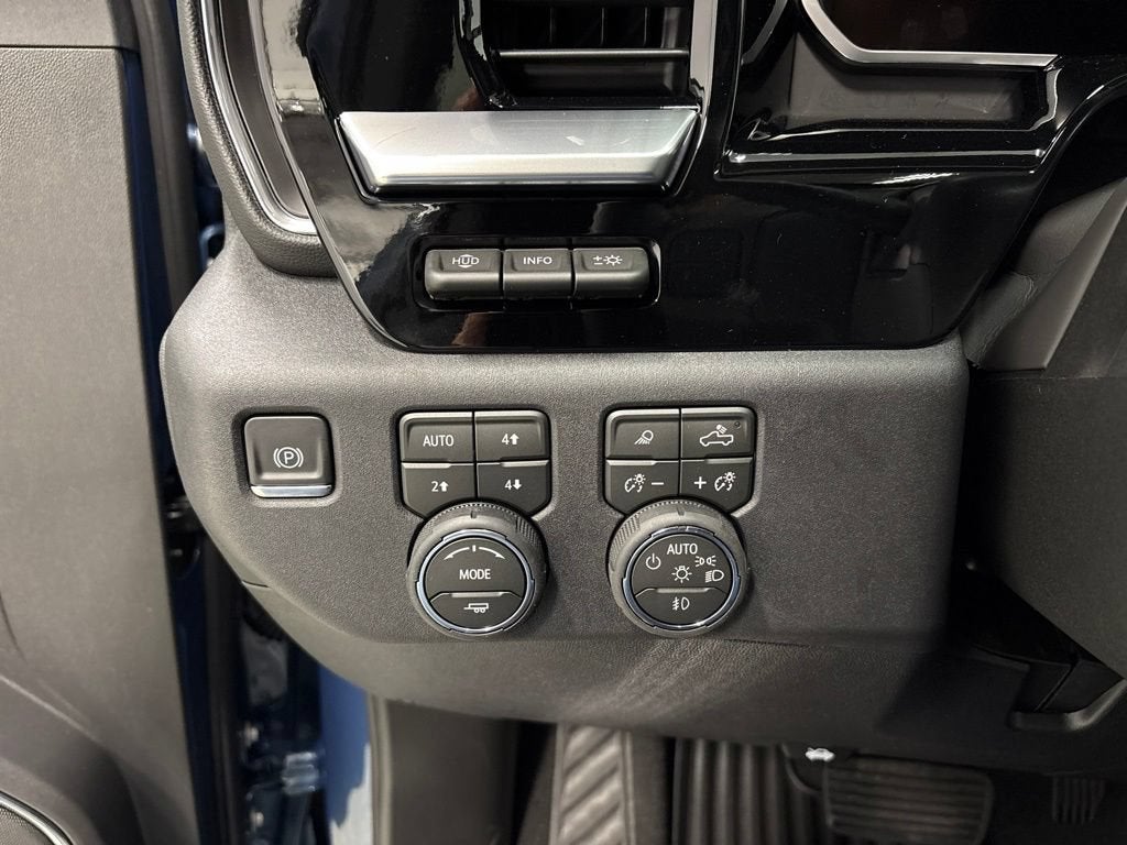 2026 Chevrolet Silverado 3500 HD LTZ Crew Cab Standard Box 4WD