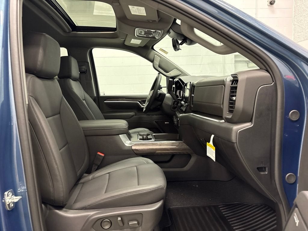 2026 Chevrolet Silverado 3500 HD LTZ Crew Cab Standard Box 4WD