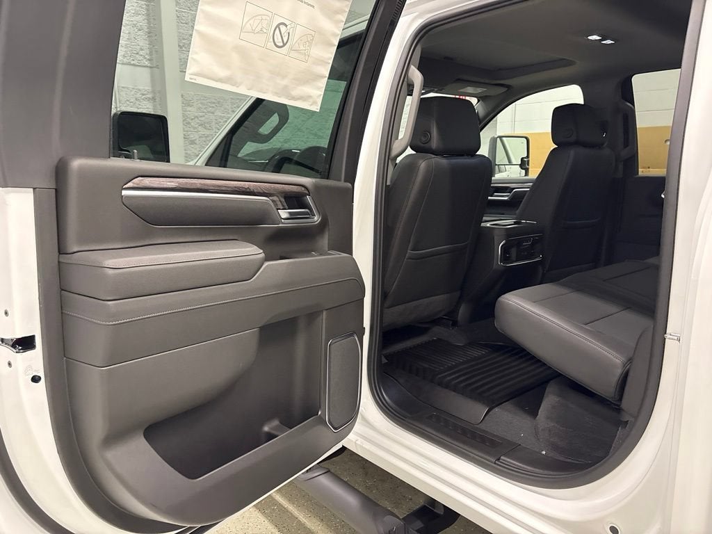 2026 Chevrolet Silverado 3500 HD LTZ Crew Cab Standard Box 4WD