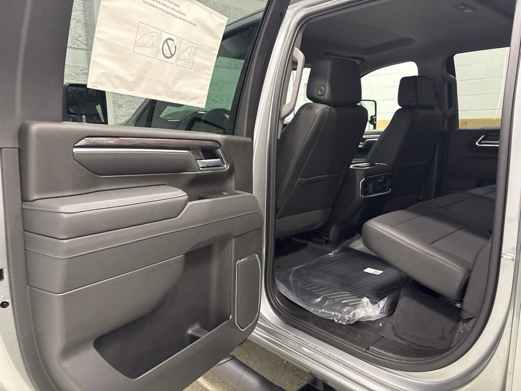 2026 Chevrolet Silverado 3500 HD LTZ Crew Cab Standard Box 4WD