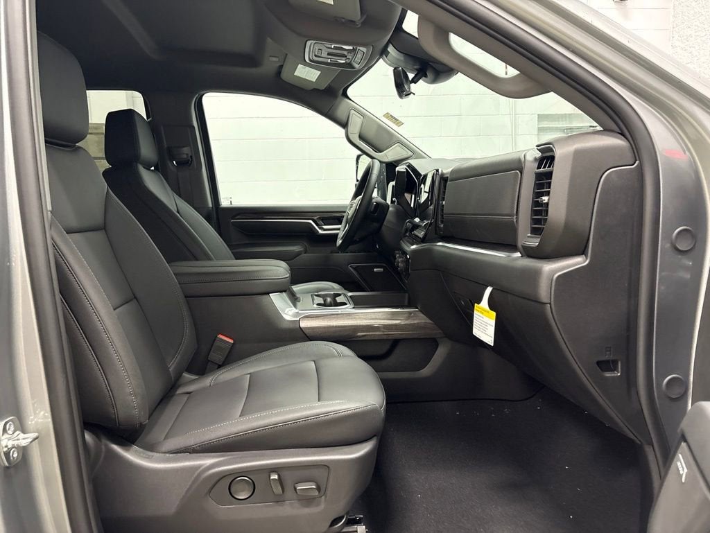 2026 Chevrolet Silverado 3500 HD LTZ Crew Cab Standard Box 4WD