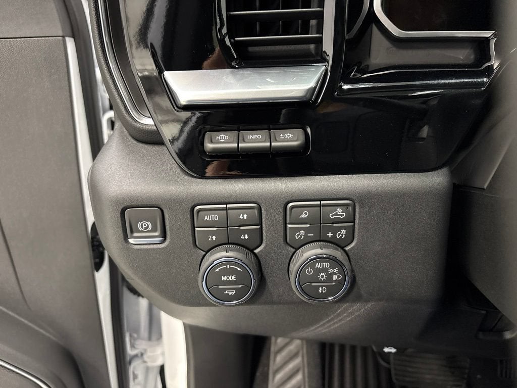 2026 Chevrolet Silverado 3500 HD LTZ Crew Cab Standard Box 4WD