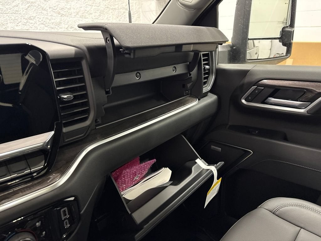 2026 Chevrolet Silverado 3500 HD LTZ Crew Cab Standard Box 4WD