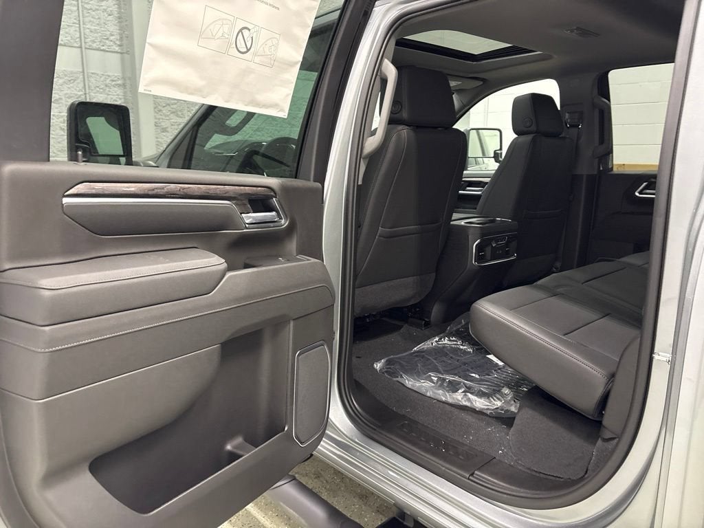 2026 Chevrolet Silverado 3500 HD LTZ Crew Cab Standard Box 4WD