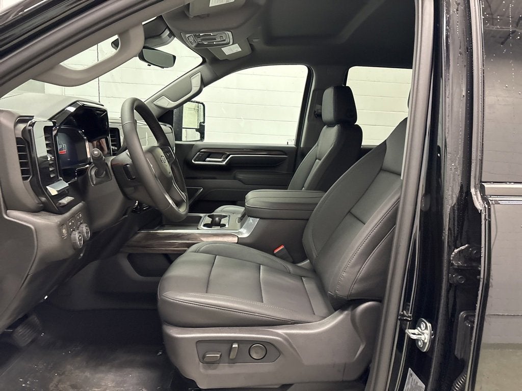 2026 Chevrolet Silverado 3500 HD LTZ Crew Cab Standard Box 4WD