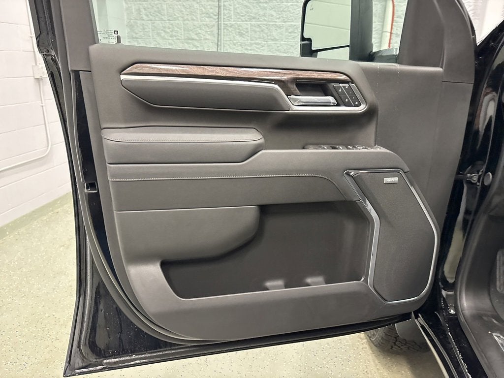 2026 Chevrolet Silverado 3500 HD LTZ Crew Cab Standard Box 4WD