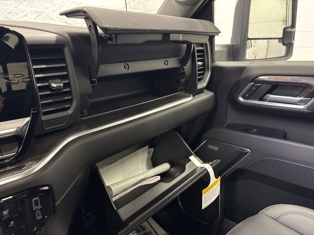 2026 Chevrolet Silverado 3500 HD LTZ Crew Cab Standard Box 4WD